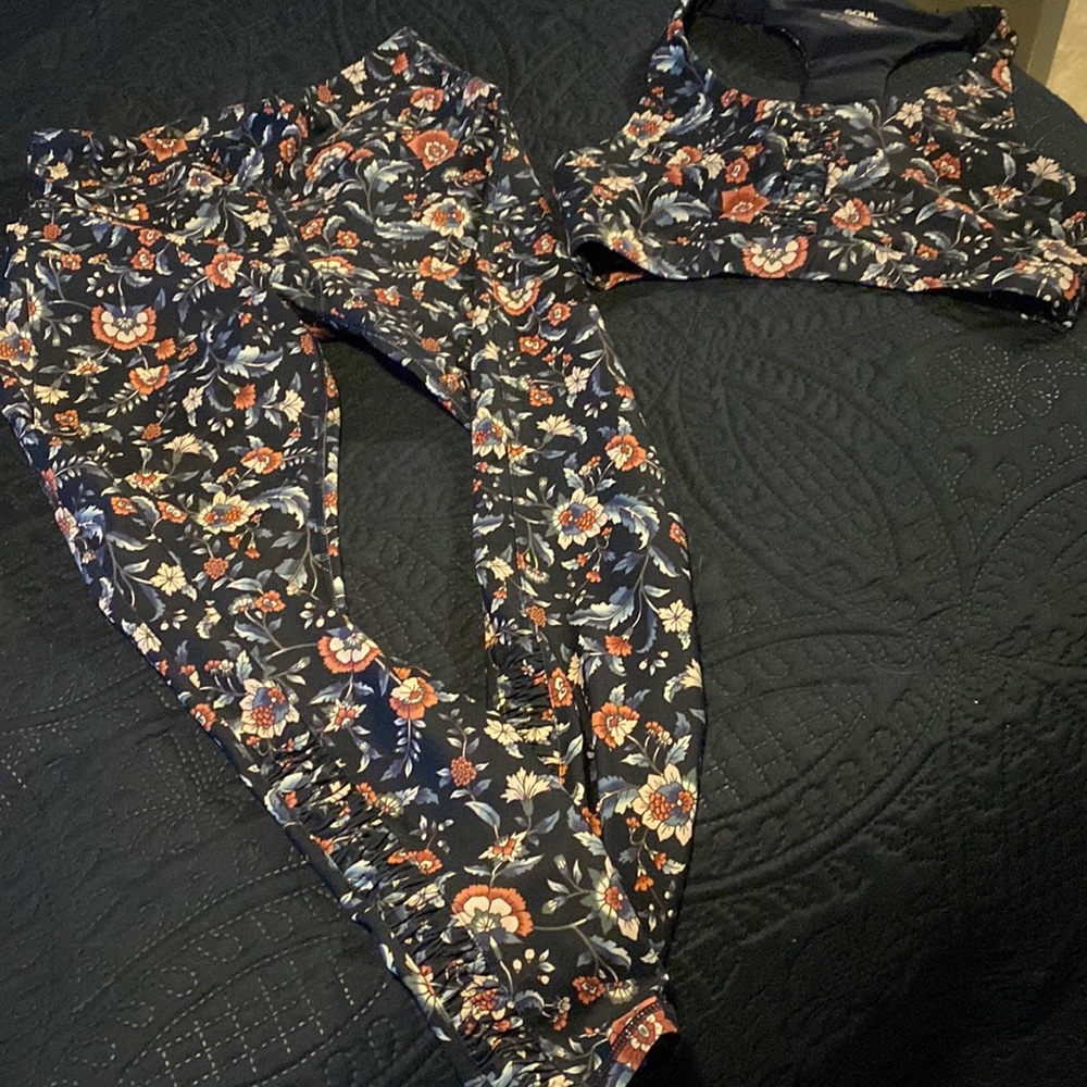 Soul cycle floral workout outfit sz l bra and sz m pants